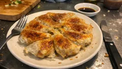 皮いらずでカリッとジューシー:ライスペーパー餃子をフライパンでこんがり焼く簡単レシピ