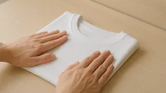 Tシャツの畳み方を変えるだけでシワ防止と時短が叶う2パターン