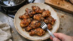 甘辛だれとこしょうが決め手。手羽元で作る名古屋風唐揚げ